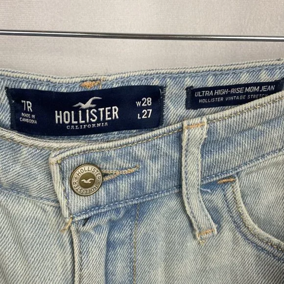 Hollister Ultra High Rise Mom Jeans Light Wash Distressed - Size 7R - 28 - Picture 4 of 10